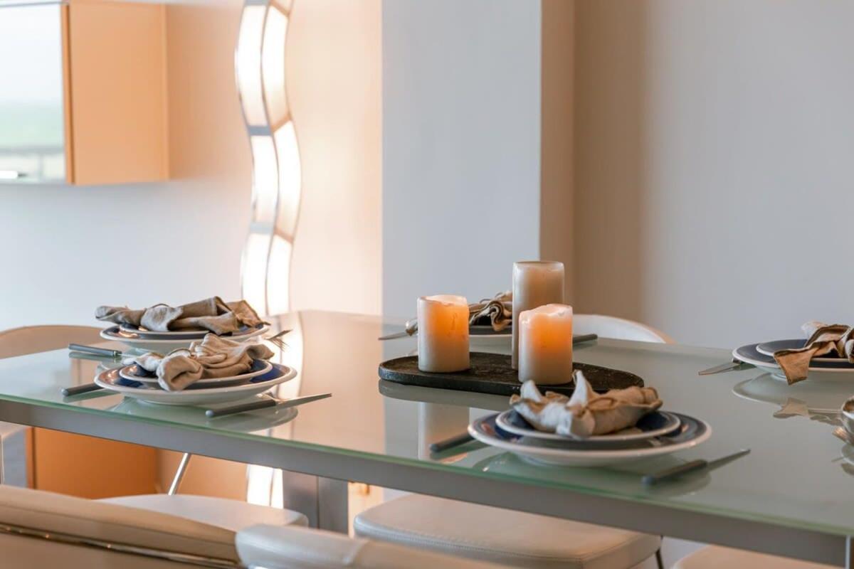 Huswell - Apartment With Stunning Sea View In Middelkerke Extérieur photo